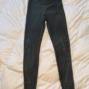 Pure Barre Geometric Pattern Leggings